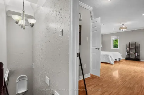 197 Lambton Avenue Toronto ON M6N 2T2