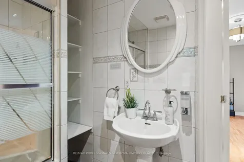 197 Lambton Avenue Toronto ON M6N 2T2