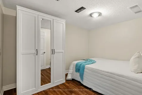 197 Lambton Avenue Toronto ON M6N 2T2