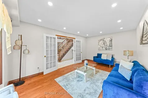 122 Barr Crescent Brampton ON L6Z 3C8