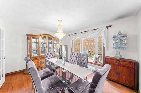 122 Barr Crescent Brampton ON L6Z 3C8