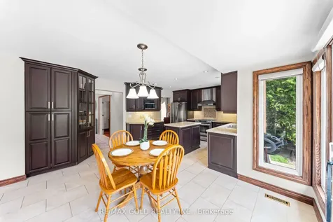 122 Barr Crescent Brampton ON L6Z 3C8