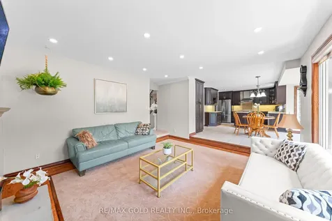 122 Barr Crescent Brampton ON L6Z 3C8