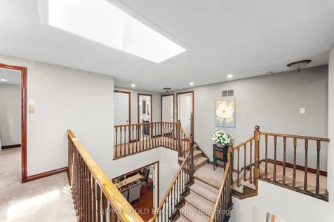 122 Barr Crescent Brampton ON L6Z 3C8