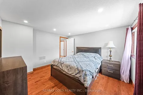 122 Barr Crescent Brampton ON L6Z 3C8