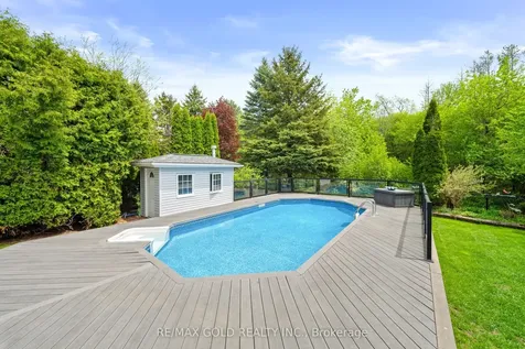 122 Barr Crescent Brampton ON L6Z 3C8