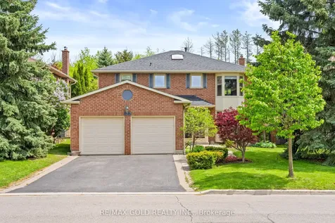 122 Barr Crescent Brampton ON L6Z 3C8