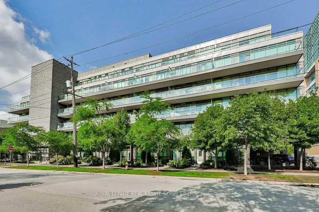 8 Fieldway Road Toronto ON M8Z 0C3