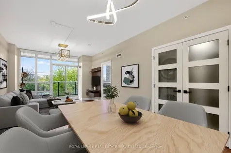 8 Fieldway Road Toronto ON M8Z 0C3