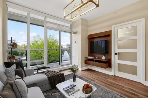 8 Fieldway Road Toronto ON M8Z 0C3