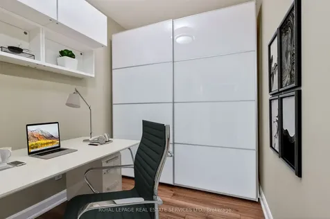 8 Fieldway Road Toronto ON M8Z 0C3
