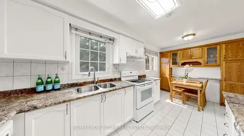 2240 Shipwright Road Oakville ON L6M 3B1