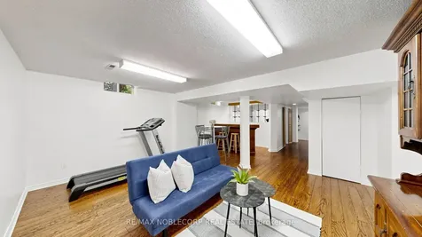 2240 Shipwright Road Oakville ON L6M 3B1