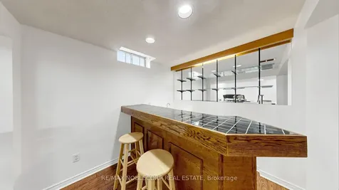 2240 Shipwright Road Oakville ON L6M 3B1
