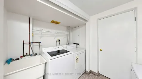 2240 Shipwright Road Oakville ON L6M 3B1