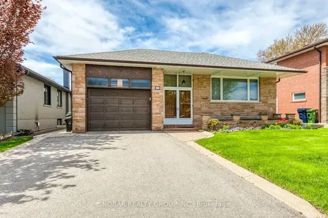 22 Norgrove Crescent Toronto ON M9P 3C6