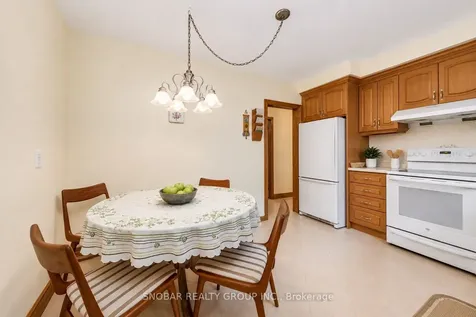 22 Norgrove Crescent Toronto ON M9P 3C6