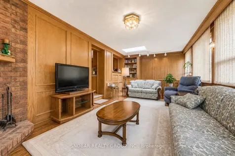 22 Norgrove Crescent Toronto ON M9P 3C6