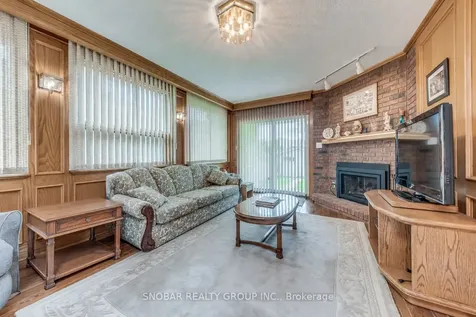 22 Norgrove Crescent Toronto ON M9P 3C6