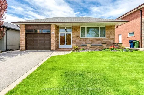 22 Norgrove Crescent Toronto ON M9P 3C6