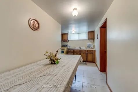 22 Norgrove Crescent Toronto ON M9P 3C6