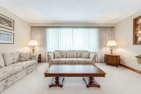 22 Norgrove Crescent Toronto ON M9P 3C6