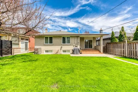 22 Norgrove Crescent Toronto ON M9P 3C6