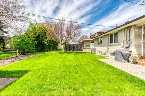 22 Norgrove Crescent Toronto ON M9P 3C6