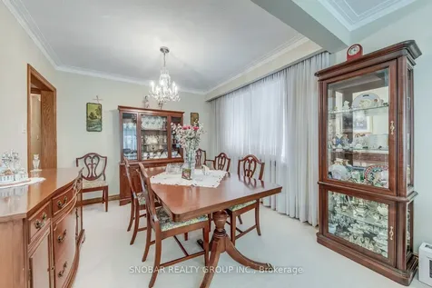 22 Norgrove Crescent Toronto ON M9P 3C6