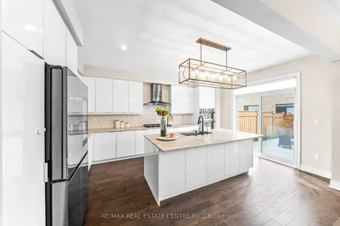 30 Merrimac Drive Brampton ON L6Y 6K3