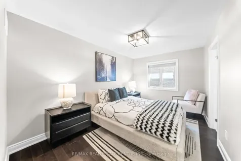 30 Merrimac Drive Brampton ON L6Y 6K3