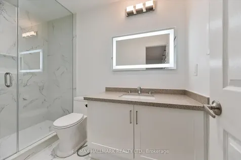 5936 Candlebrook Court Mississauga ON L5V 2V5