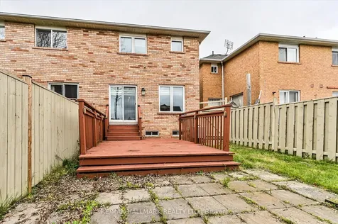 5936 Candlebrook Court Mississauga ON L5V 2V5