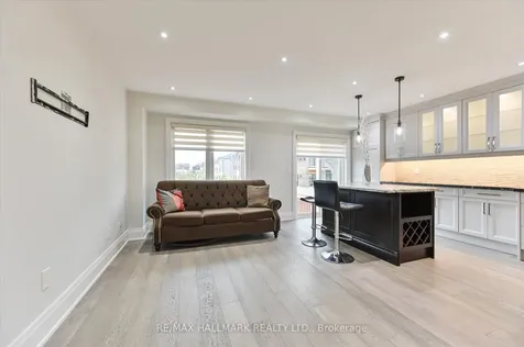 5936 Candlebrook Court Mississauga ON L5V 2V5