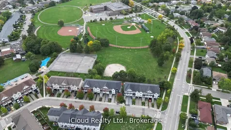43 Mantello Drive Toronto ON M3J 0H6