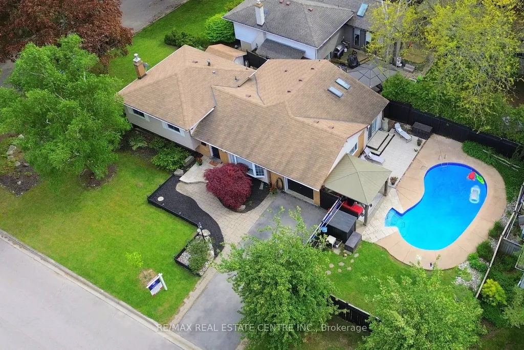 5187 Cedarbrook Crescent Burlington ON L7L 3P9
