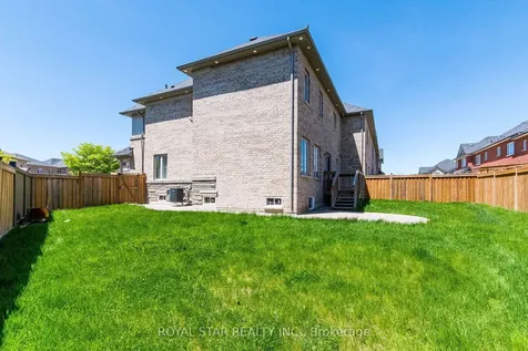 3 Cohoe Street Brampton ON L7A 4X7