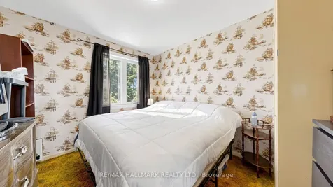 9 Rubydale Gardens Toronto ON M9L 1B8