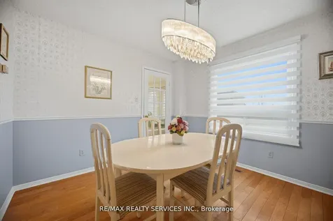 62 Fernbrook Crescent Brampton ON L6Z 3N7