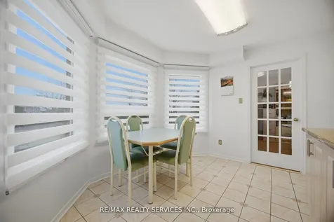 62 Fernbrook Crescent Brampton ON L6Z 3N7