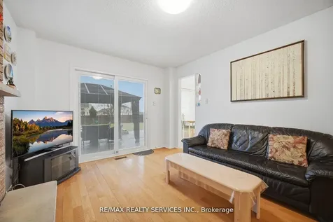 62 Fernbrook Crescent Brampton ON L6Z 3N7