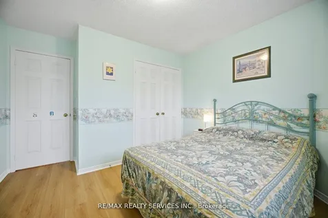 62 Fernbrook Crescent Brampton ON L6Z 3N7
