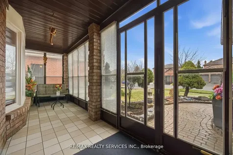 62 Fernbrook Crescent Brampton ON L6Z 3N7