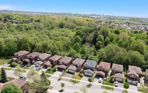 21 Pinellas Drive Brampton ON L6Z 3C1