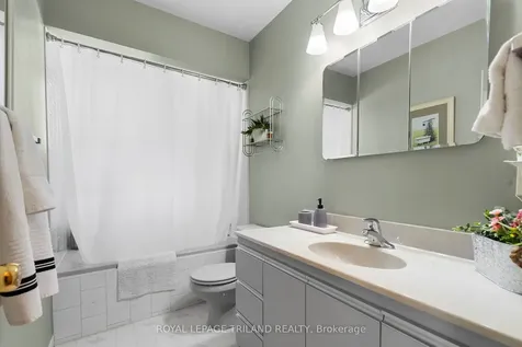29 Ladore Drive Brampton ON L6Y 1V4
