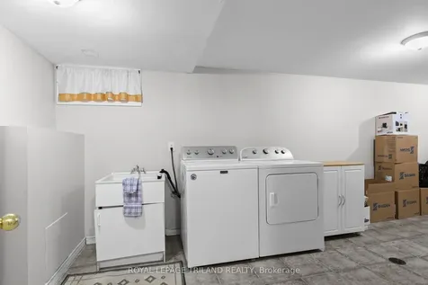 29 Ladore Drive Brampton ON L6Y 1V4