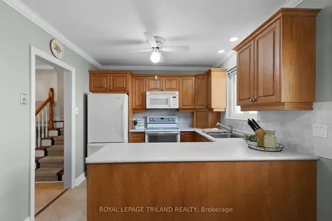 29 Ladore Drive Brampton ON L6Y 1V4
