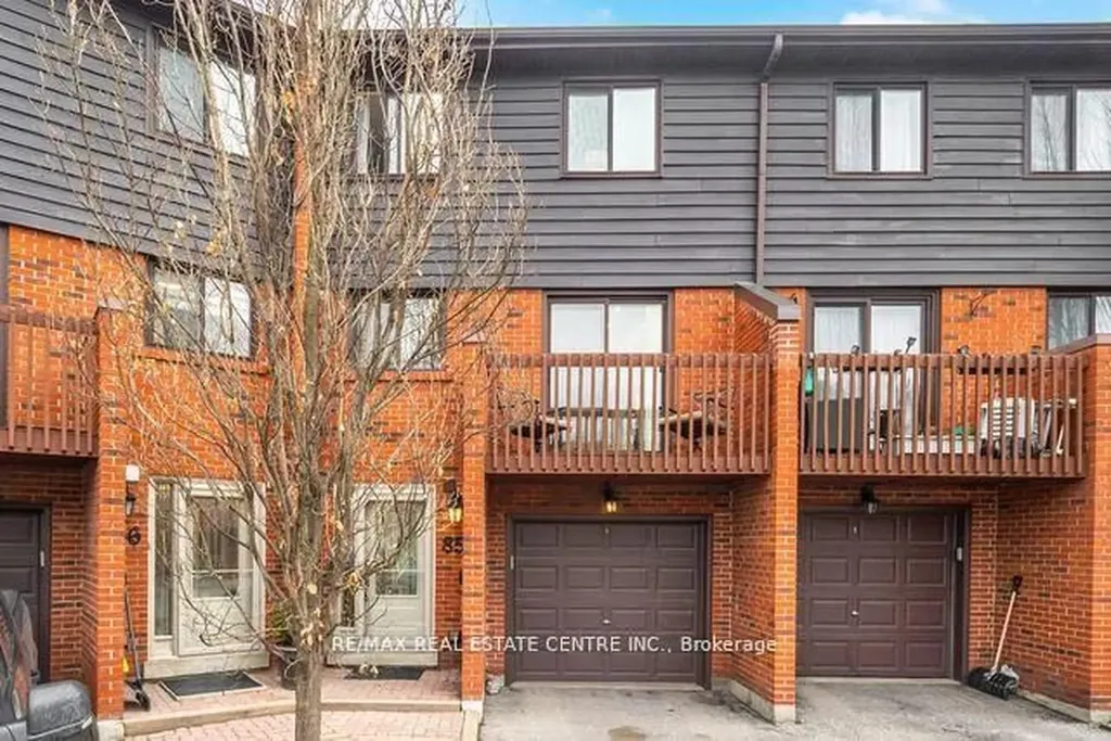 4165 Fieldgate Drive Mississauga ON L4W 2M9