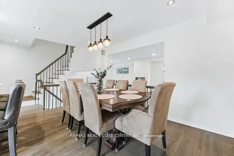 4165 Fieldgate Drive Mississauga ON L4W 2M9