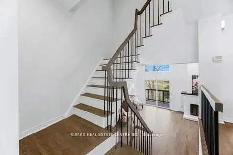 4165 Fieldgate Drive Mississauga ON L4W 2M9